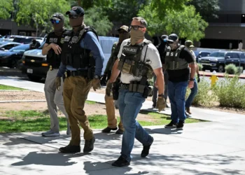 ‘Only Bad Guys Wear a Mask’: Ex-Border Agent Criticizes ICE Officers for Hiding Faces